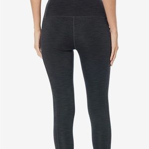 Jockey Active

Two-Tone Texture Leggings Sz. XS